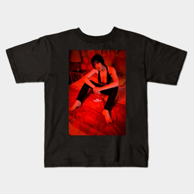 My red is so confident that he flashes trophies of war and ribbons of euphoria. Kids T-Shirt by britneyrae